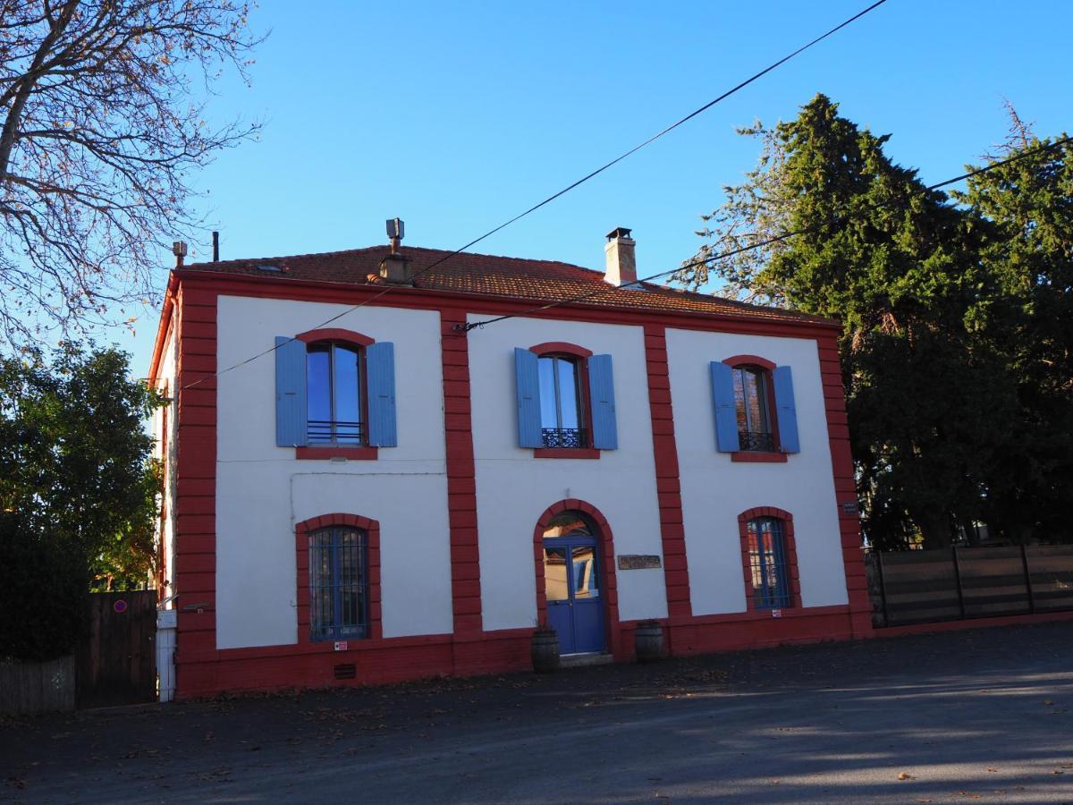 La Gare De Millas Chambres D'Hotes Екстериор снимка