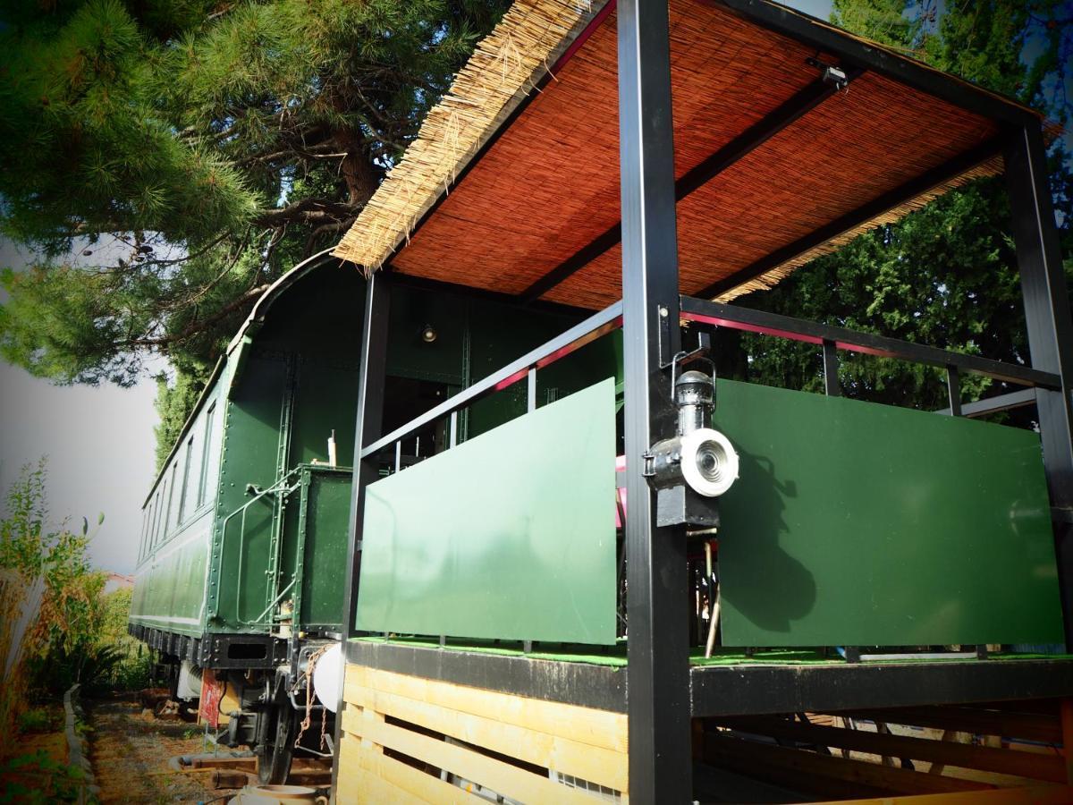La Gare De Millas Chambres D'Hotes Екстериор снимка